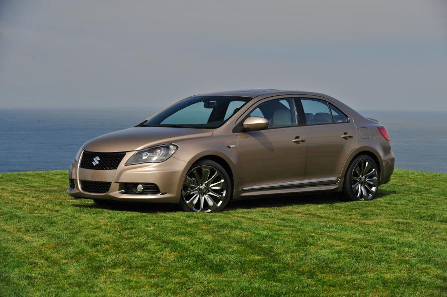  Suzuki Kizashi 2010 года  (фото 53 из 136)